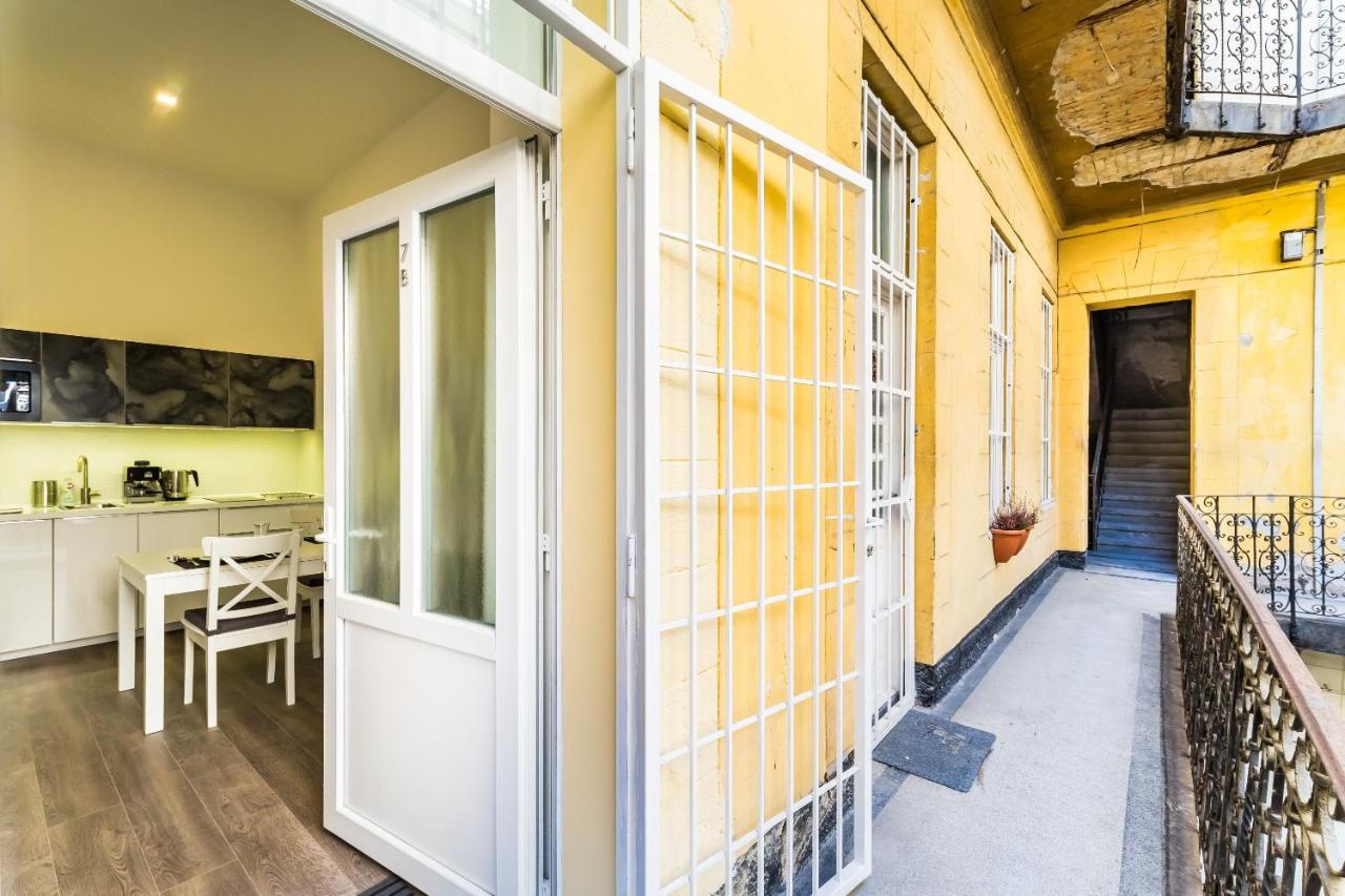 Cosy Studios In The Heart Of The City Будапеща Екстериор снимка